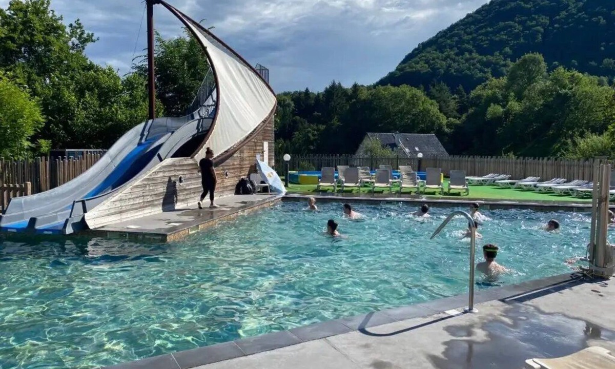 Vic-sur-Cere Ski Chalet | Chalet - Piscine - ccbbdab