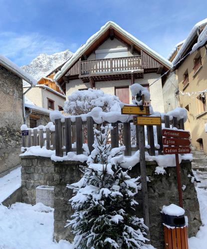 Venosc Ski Chalet | Chalet Pitu - 1-6 People