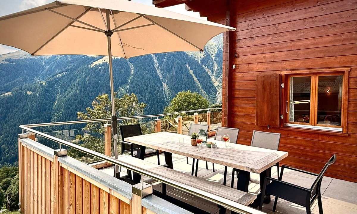 Bellwald House | Chalet Poiema by Interhome