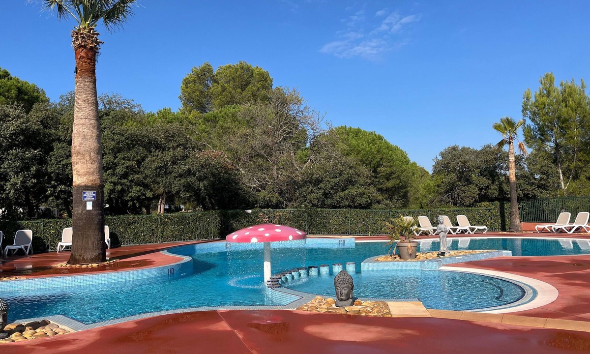 Cap d'Agde Cabin | Chalet pour 6 proche Commerces et Plage