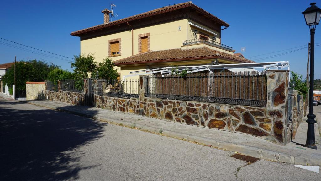 Navas del Rey House | chalet relax luxury