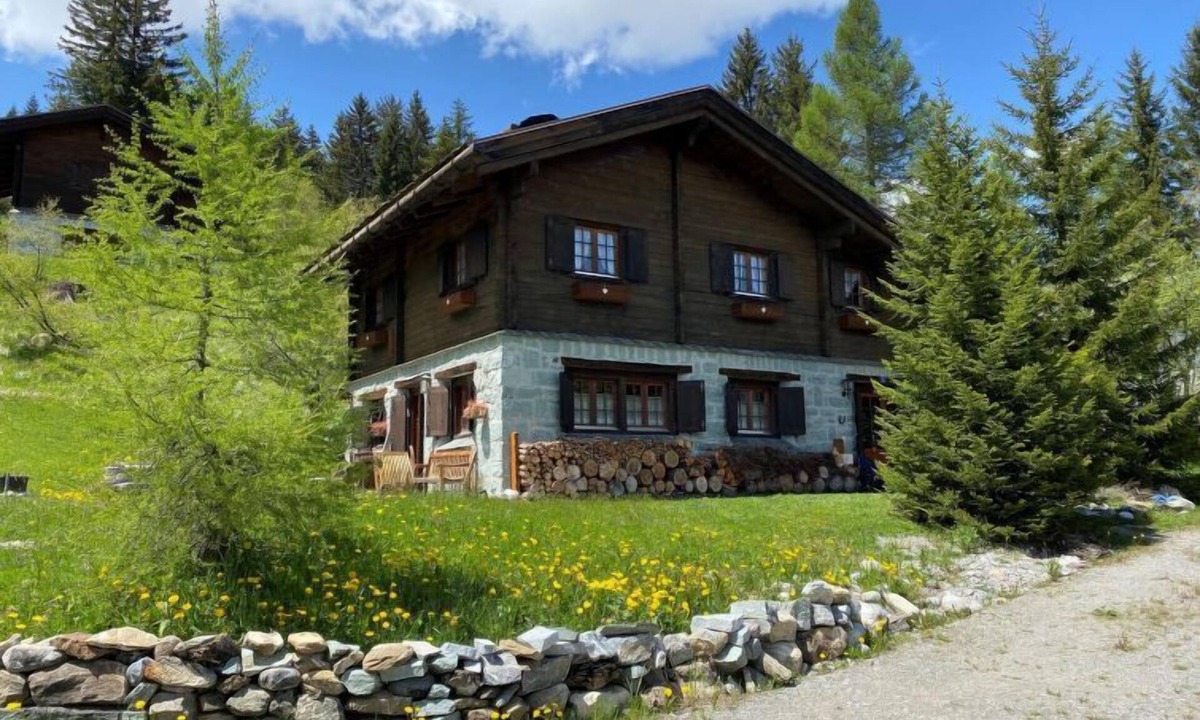 Riom-Parsonz House | Chalet Rodas 9 by Interhome
