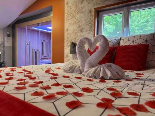 Saint-Gilles-de-Cretot Ski Chalet | Chalet romantique avec spa et sauna privés