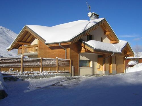 Mont-de-Lans Ski Chalet | Chalet Sapinou