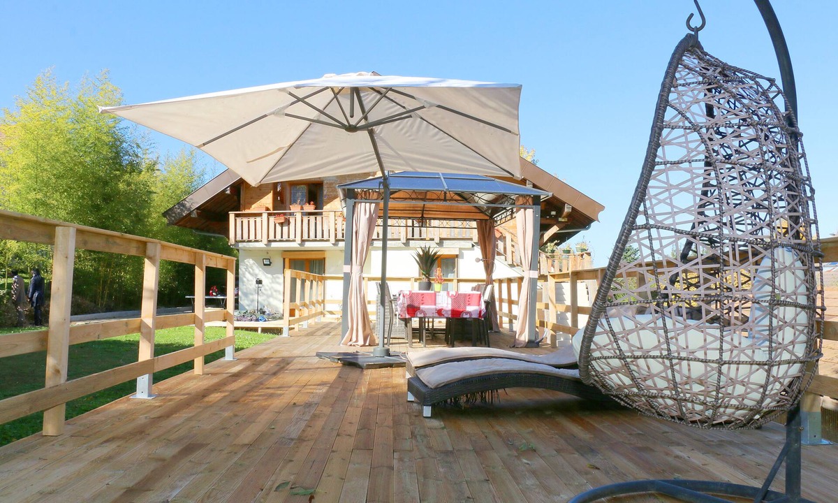 Eteaux Ski Chalet | Chalet Savoyard Balcon de Villy