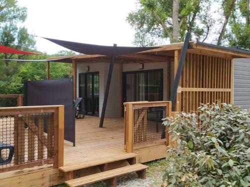 Saint Maime Other | Chalet spacieux avec terrasse pour 6 personnes - API-1-52-482