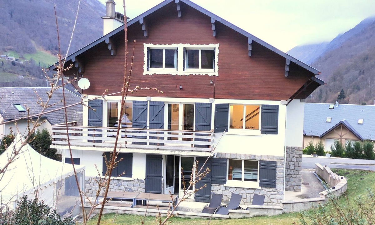 Cauterets Ski Chalet | Chalet "Sublime Chalet 14 Pers Spa Extrieur" with Mountain View