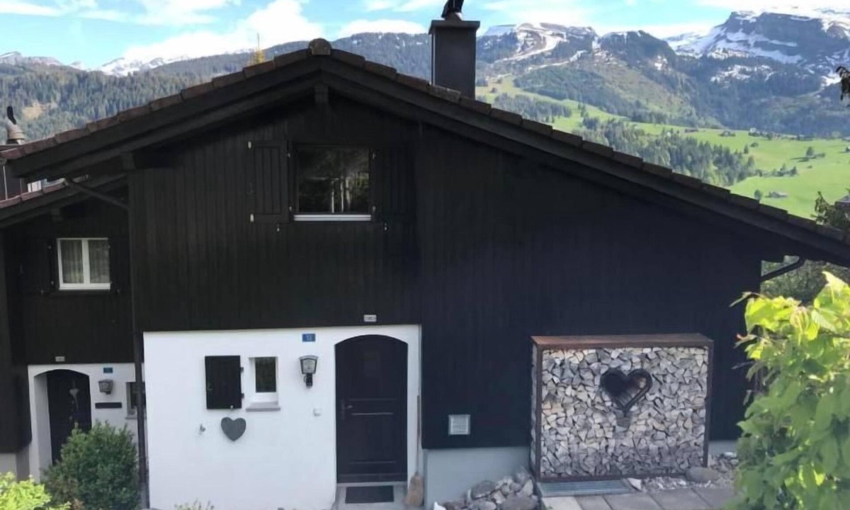 Wildhaus Ski Chalet | Chalet "Toggi" with a view of the mountains