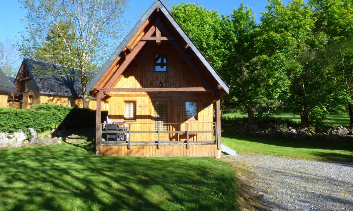 Cazeaux-de-Larboust Ski Chalet | Chalet tout bois - Luchon Valley7 minutes from the ski resorts!