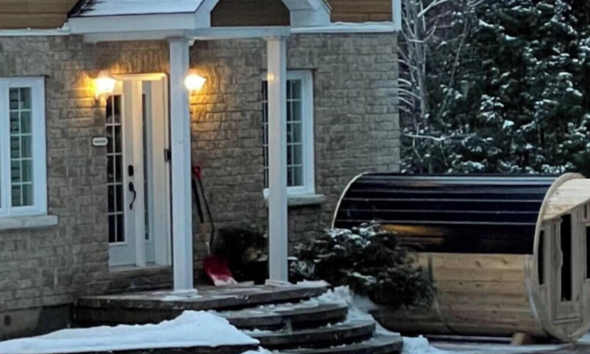 Greater Madawaska House | Chalet | Trailhead Lake House