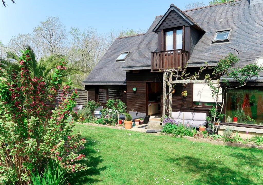 Crozon Ski Chalet | Chalet Ty Basguen - CZN149 by Interhome