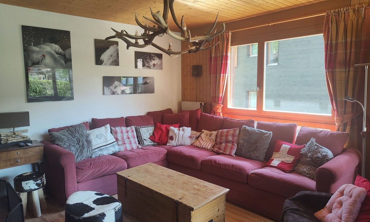 Champery Ski Chalet | Chalet with all comforts - 4 bedrooms/3 bathrooms for 10 people - Shuttle service nearby