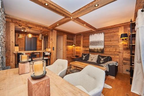 Lens Apartment | Chalet with fantastic view on Ballesteros Golf and The Mountains