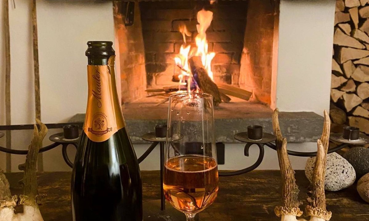 Wengen Ski Chalet | Chalet With Fireplace, Hot Tub, Mountain Views