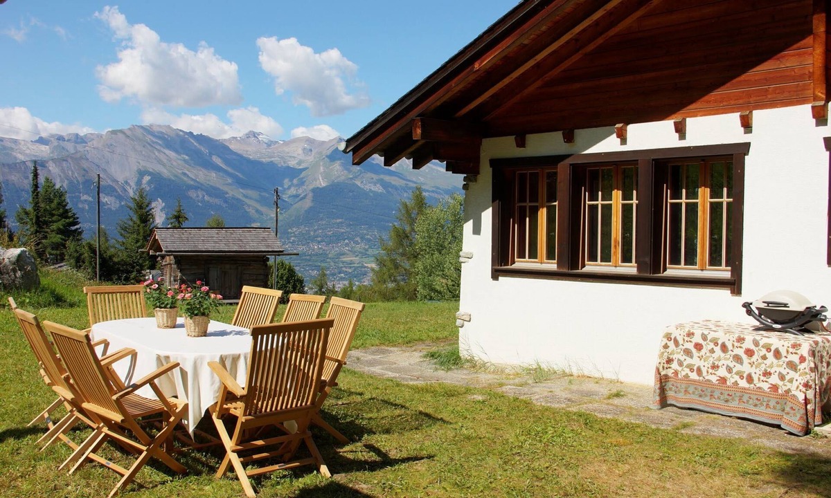 Agettes Ski Chalet | Chalet with mountain view. Family-friendly. Summer&Winter. 6' from 4Vallées.