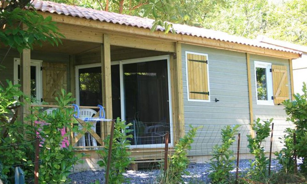 Ribes Ski Chalet | Chalet with Terrace for 5 Pers, Equipped Kitchen