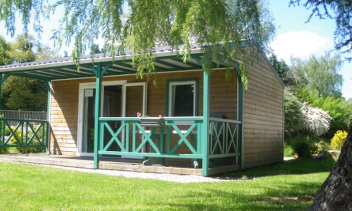 Saint-Nicolas des Eaux Ski Chalet | Chalet with Terrace for 4 Pers.