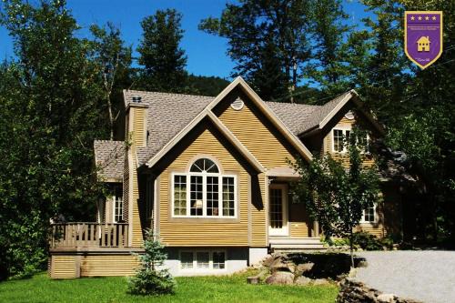 Stoneham Ski Chalet | Chalets Alpins - 16 Chemin des Skieurs