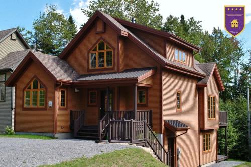 Stoneham Ski Chalet | Chalets Alpins- 39 Chemin des Skieurs