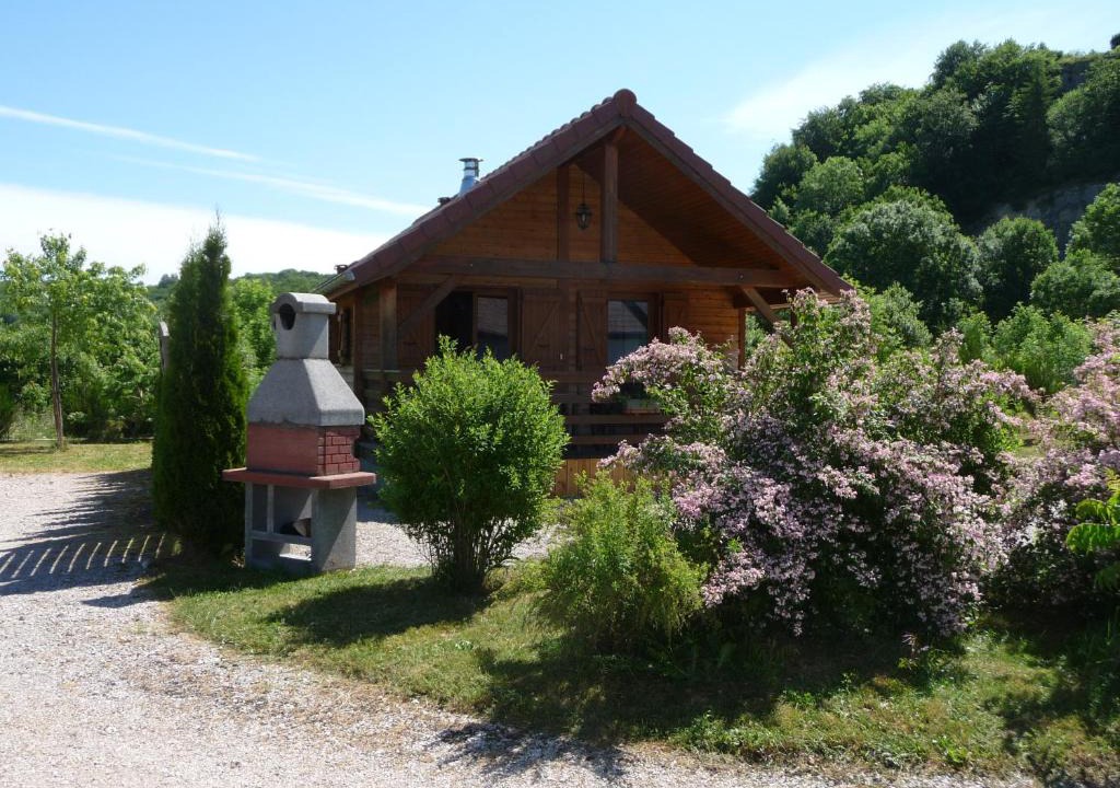 Doucier Ski Chalet | Chalets les Silènes
