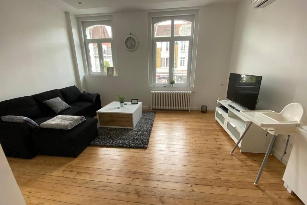 Lens Apartment | Chaleureux appartement en duplex