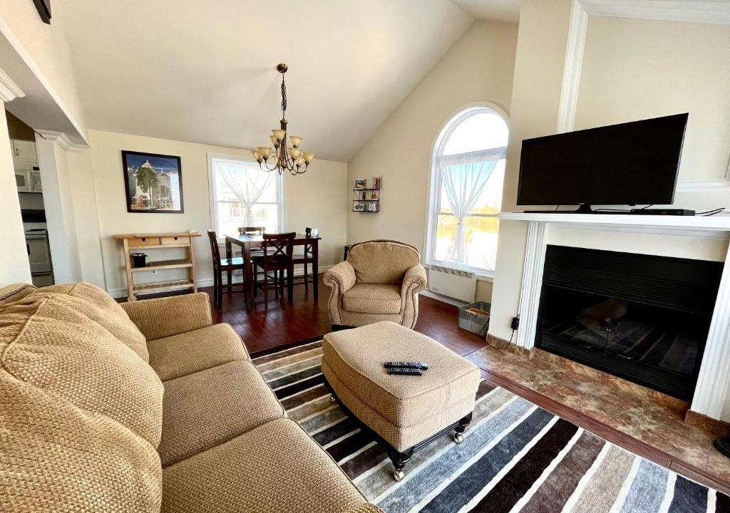 Magog Apartment | Chaleureux condo à Magog