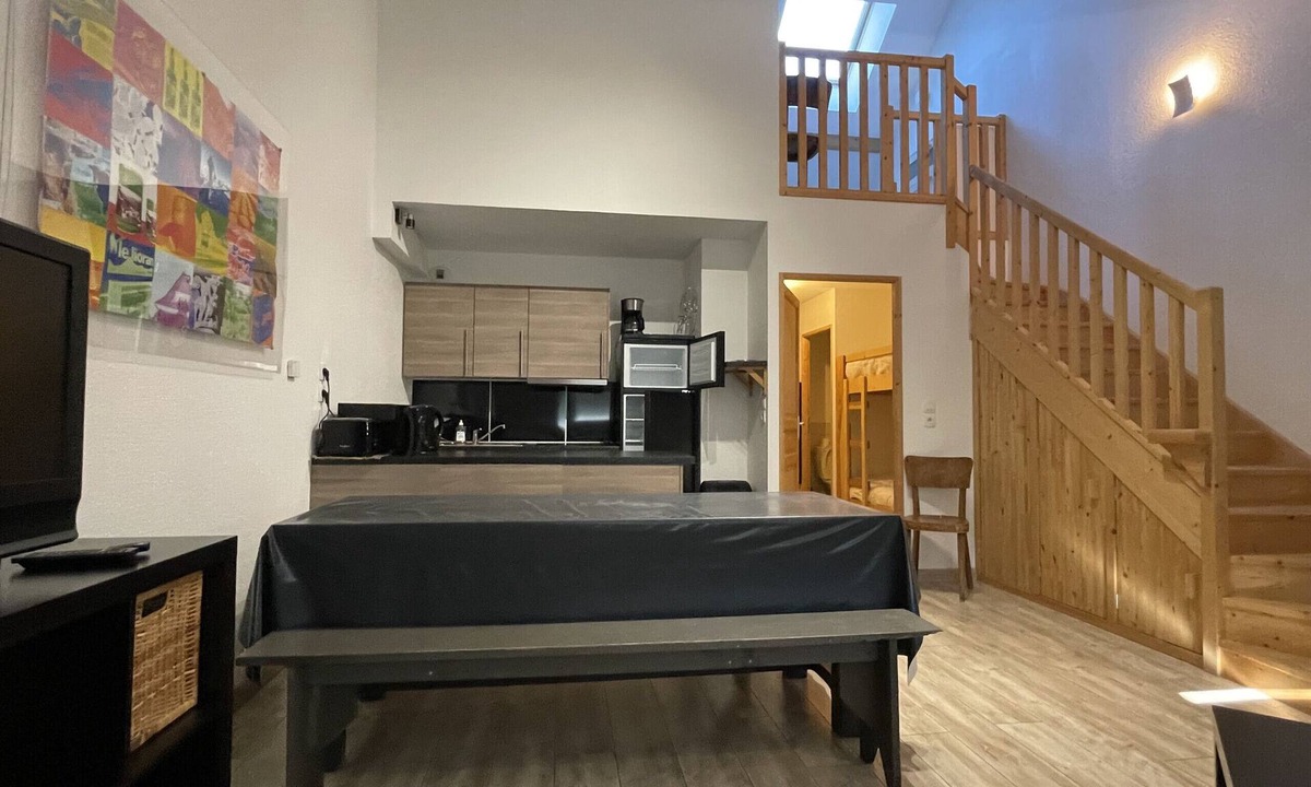 Laveissiere Apartment | Chaleureux duplex Altura 18