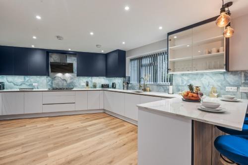 Singlewell House | Chalky stays