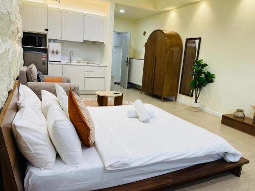 Chow Kit Hotel | Chambers residence klcc by Gajilion