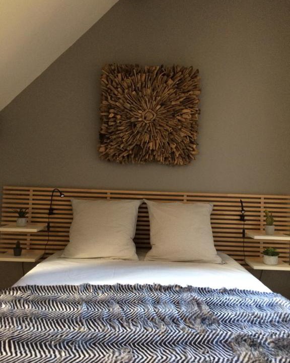 Chaumont-sur-Tharonne House | chambre à la campagne