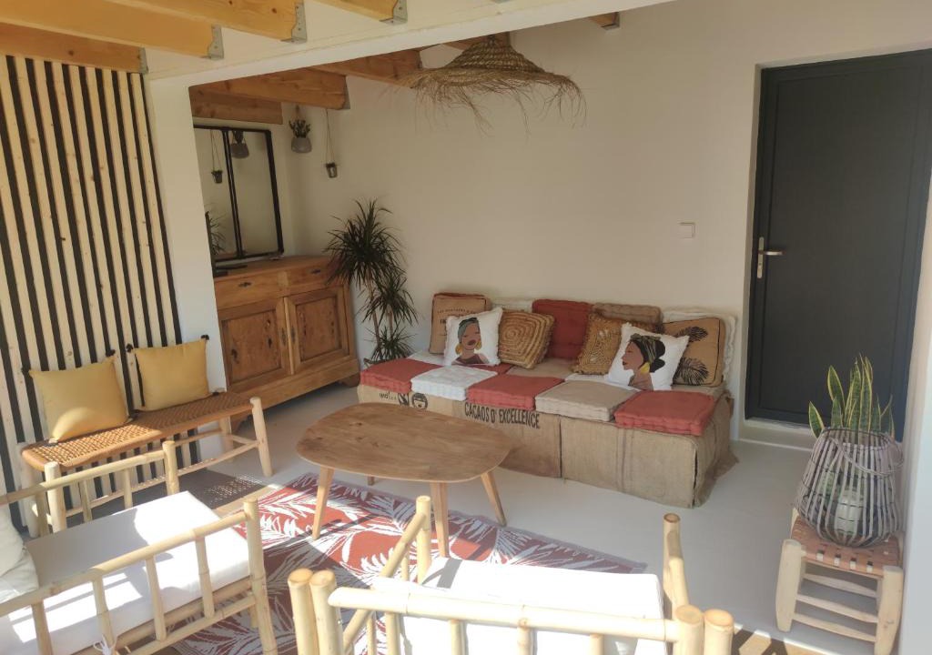 Esnandes House | Chambre avec entrée indépendante