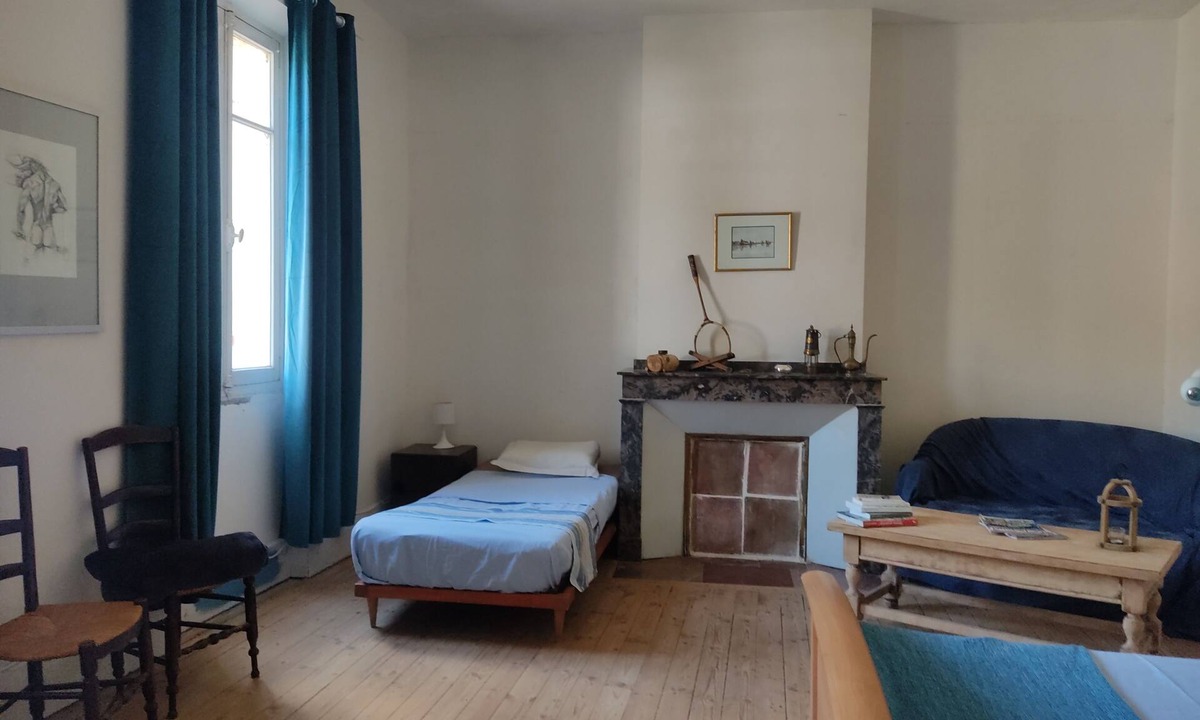 Moissac Bed & Breakfast | Chambre bleue - 1st floor - 5 minutes from the city center
