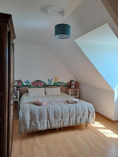 Le Mesnil-Guillaume House | Chambre campagne et salle de bain privée