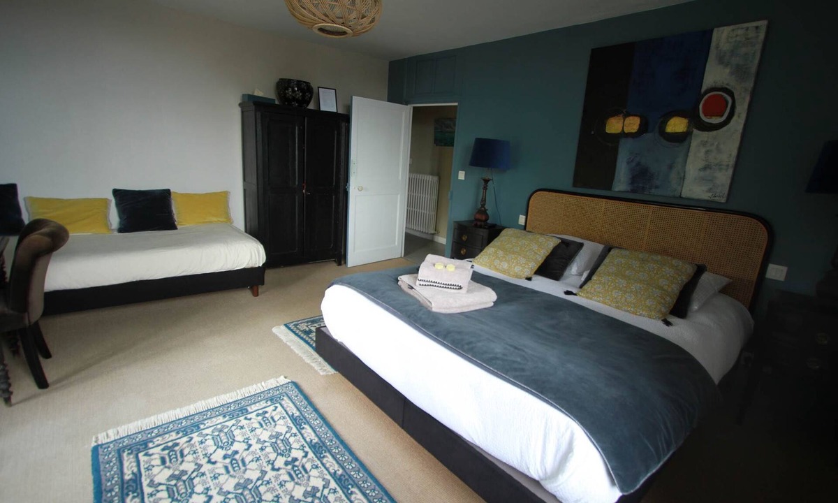 Le Rosais-La Flourie House | Chambre Ceanothe 2nd floor