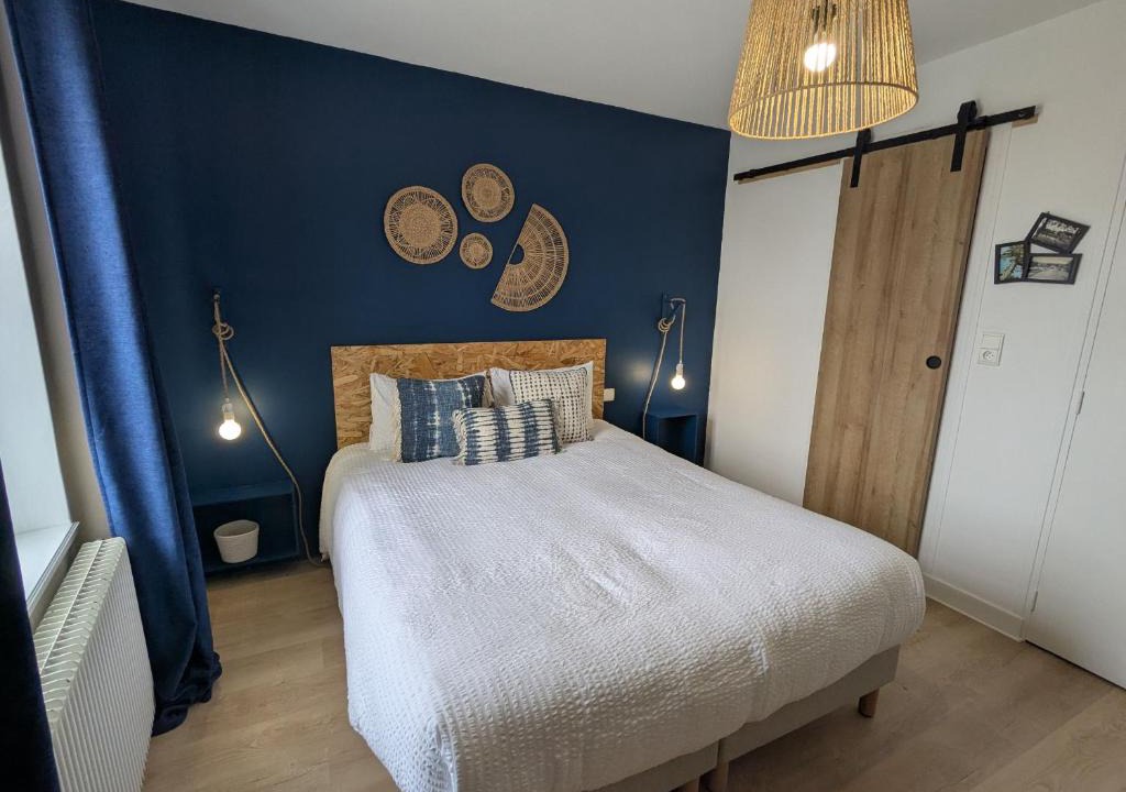 Briare Bed & Breakfast | Chambre cosy à Briare, centre-ville, idéale pour cyclistes - FR-1-590-571