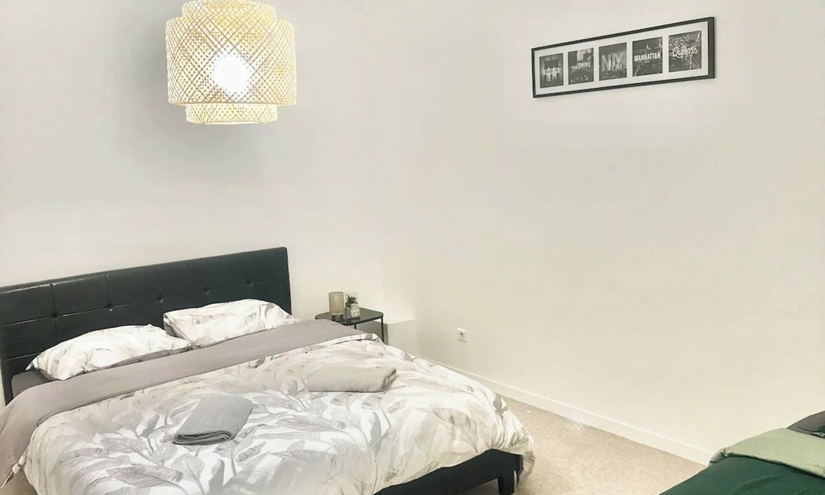 Saint-Bris-le-Vineux House | Chambre D'hotes