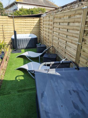 Levesville-la-Chenard House | Chambre d'hôtes Orchidée