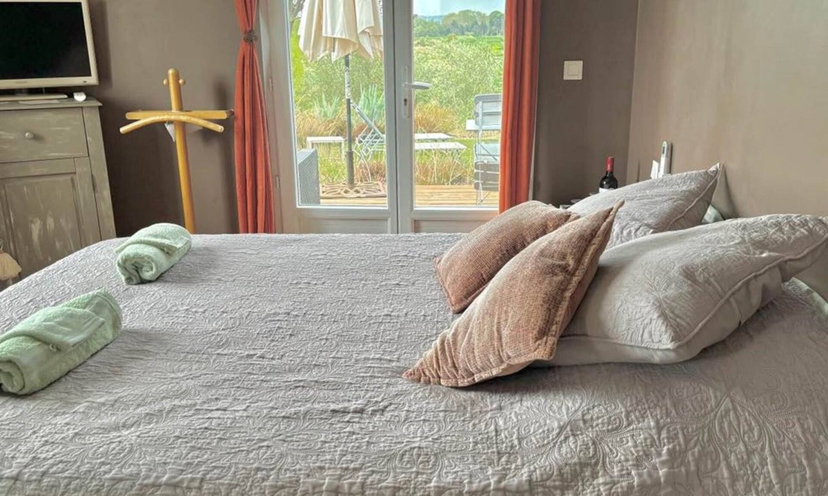 Lezignan-Corbieres House | Chambre D'hôte Ô Levant