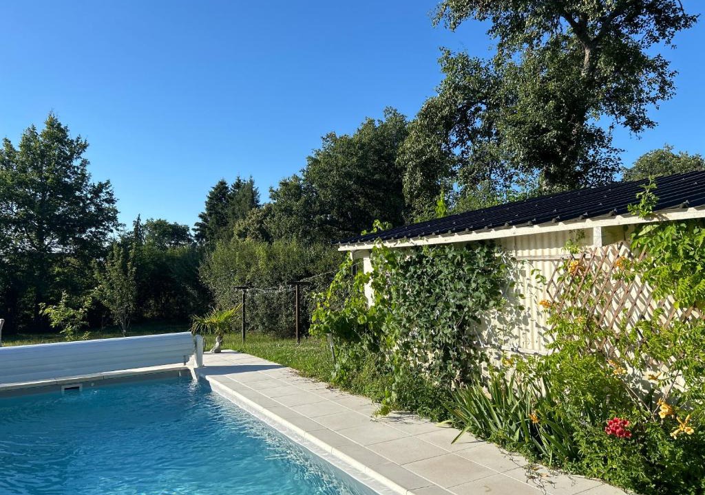 Eguzon-Chantome Bed & Breakfast | Chambre d’hôtes avec piscine