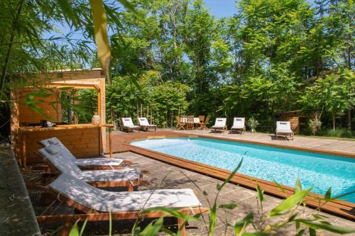 Aiguelèze Bed & Breakfast | Chambre d'Hôtes Au Jardin Des Saveurs