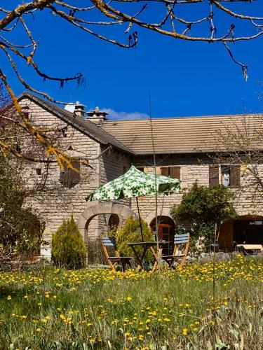 Mas-Saint-Chely Bed & Breakfast | Chambre d'hôtes Banicou Les Aires de la Carline
