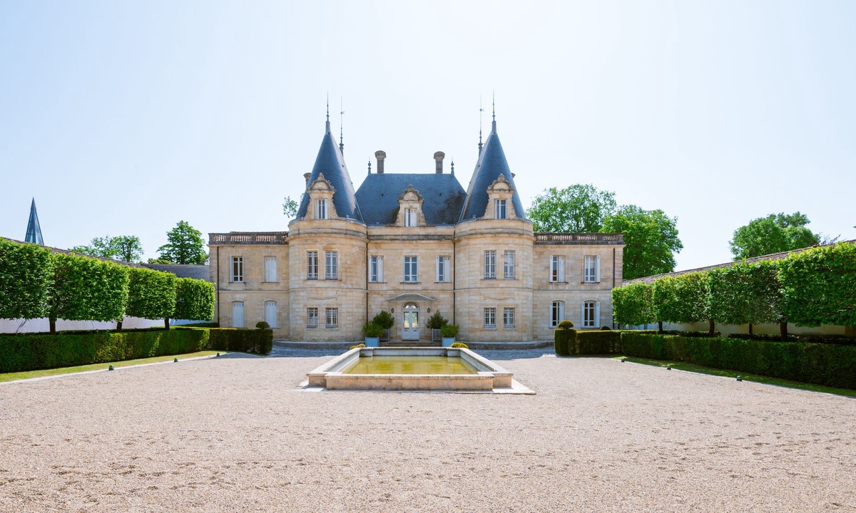 Lussac Bed & Breakfast | Chambre D'hôtes Château de Lussac
