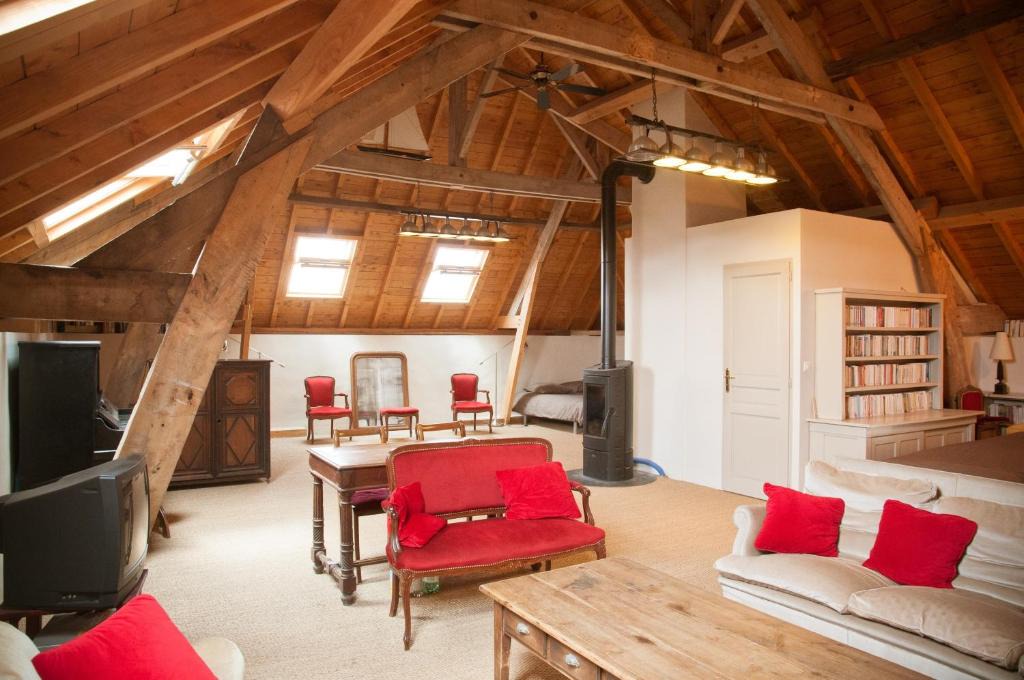 Bauge Bed & Breakfast | Chambre d'Hôtes des Grands Moulins de Baugé