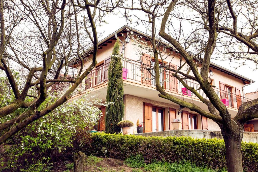 Montbrison Bed & Breakfast | Chambre d'Hôtes des Lys