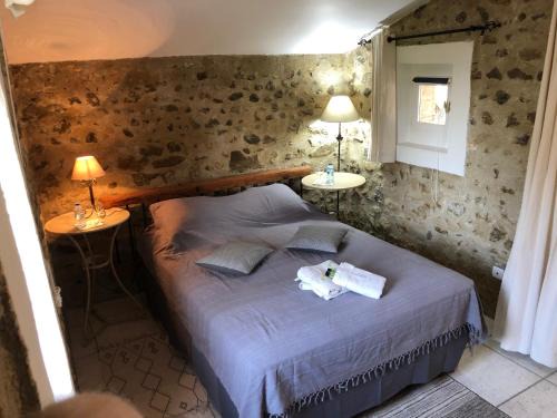 Charols Bed & Breakfast | Chambre d'hôtes LOU PATACLET