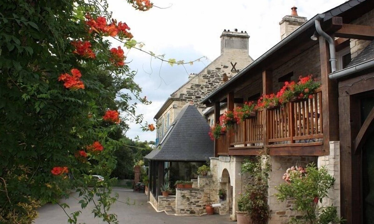 Trois-Monts Bed & Breakfast | Chambre d'hôtes Aux Logis de Trois Monts