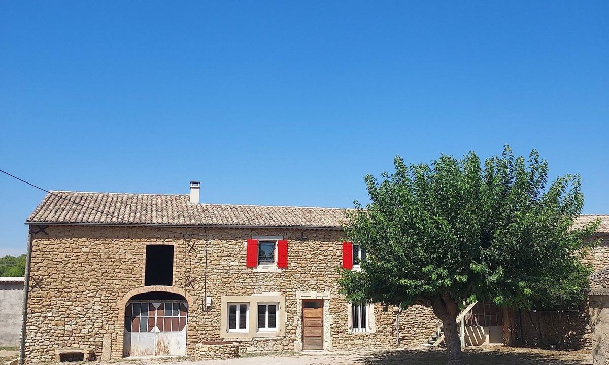 Suze-la-Rousse Bed & Breakfast | Chambre D.hote à la Ferme