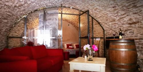 Chateauneuf-du-Pape House | Chambre d hote de charme avec plein d authenticité du 13 ème siècle