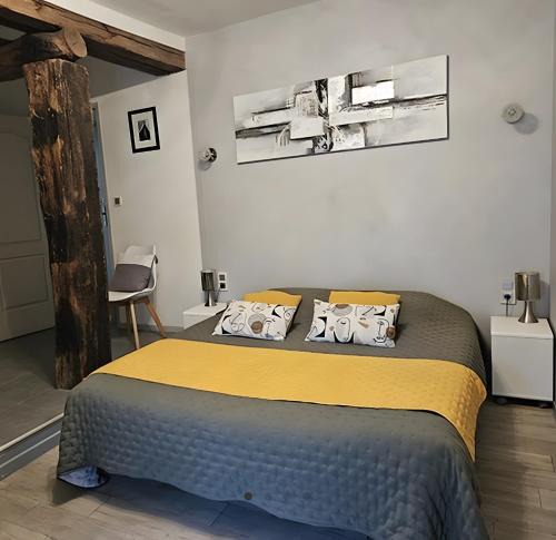 Vendeuvre-du-Poitou Bed & Breakfast | Chambre d'Hote Familiale