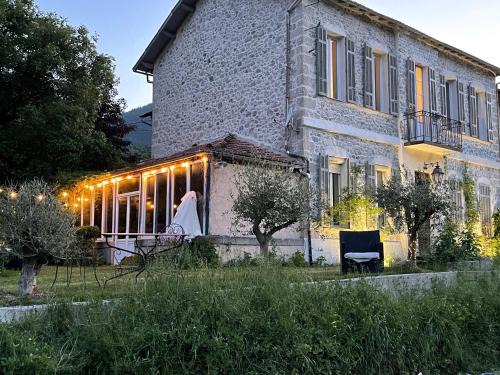 Annot Bed & Breakfast | CHAMBRE D'HOTES SANDRA